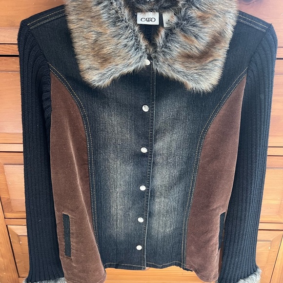 Denim & Sweater Jacket with Faux Fur Trim - Picture 9 of 9